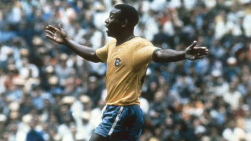 O Rei do futebol também aparece na lista entre os maiores artilheiros de seleções da história do esporte. Com 92 partidas disputadas pelo Brasil, Pelé marcou um total de 77 gols.