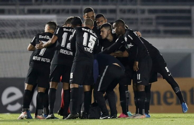 O valor total do elenco do Red Bull Bragantino é de 63,18 milhões de euros (cerca de R$ 389 milhões na cotação atual).