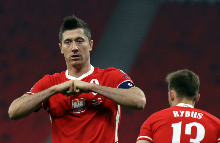 Robert Lewandowski: 75 gols em 130 jogos pela seleção da Polônia.