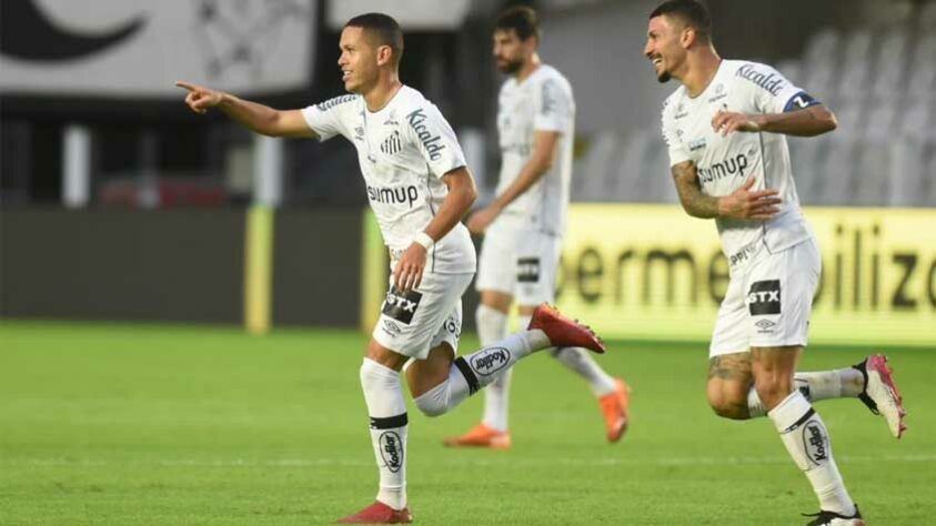 7º - SANTOS: 4,8 milhões de dólares