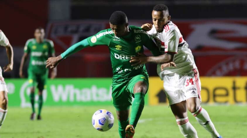 Nesta quarta-feira (23), o São Paulo recebeu o Cuiabá, no Morumbi, pela sexta rodada do Campeonato Brasileiro. Em busca de sua primeira vitória na competição, o Tricolor saiu na frente, mas cedeu o empate duas vezes e acabou empatando a partida em 2 a 2. Confira as atuações individuais do São Paulo e os destaques do Cuiabá.