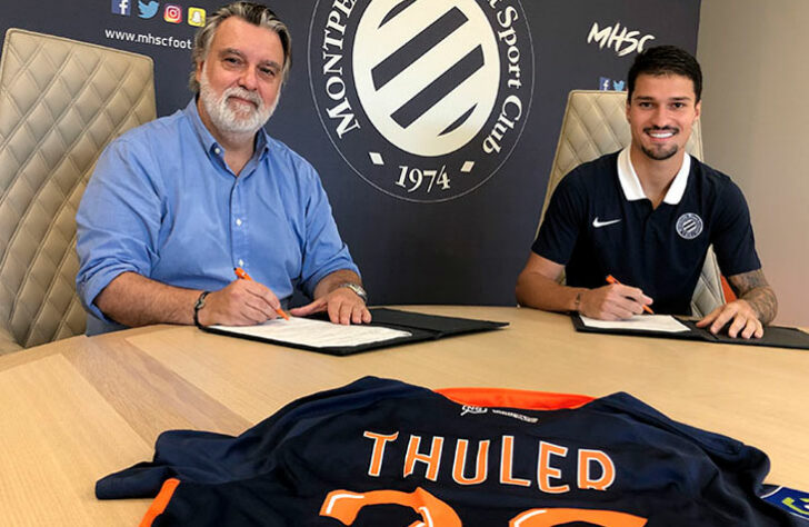 FECHADO - Com direito a vídeo especial, Thuler foi anunciado pelo Montpellier como reforço para a temporada 2021/22. O zagueiro deixa o Flamengo por empréstimo e assina com o clube francês por um ano, sendo que há opção de compra após este período, avaliada em 2,5 milhões de euros (cerca de R$ 14,6 milhões). De imediato, o Fla recebe 200 mil euros pelo acordo (R$ 1,1 milhão). 