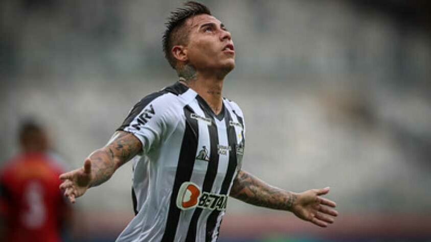 Eduardo Vargas - Clube: Atlético-MG - Disputou a Copa do Mundo de 2014 pelo Chile