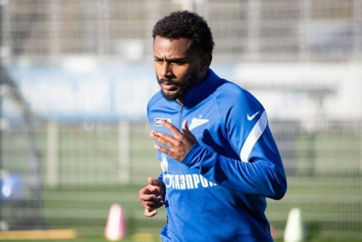 Wendel - Um nome que já foi ventilado pelo Flamengo e tem características muito parecidas com as de Gerson. Uma negociação, porém, seria difícil. Revelado pelo Fluminense, o volante de 23 anos vive bom momento no Zenit, da Rússia, e tem contrato até 2025.