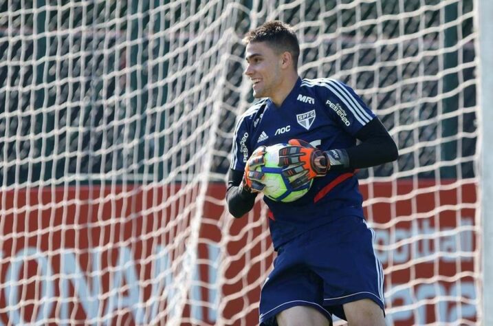 Denis Junior - O goleiro foi revelado pelo São Paulo, mas fez parte de sua formação no Mirassol. Cria de Cotia, Denis está no entre os titulares do Tricolor desde 2019, mas não disputou nenhuma partida oficial pela equipe.