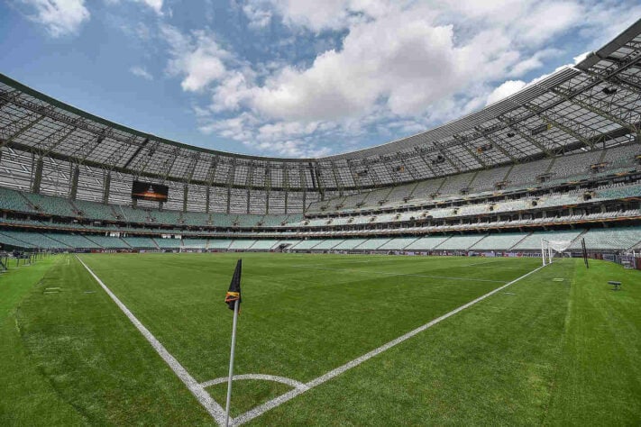 O Estádio Olímpico de Baku, com capacidade para 69.870 pessoas, terá 50% da capacidade liberada para o público (34.935 pessoas). Receberá jogos da fase de grupos e das quartas de final.