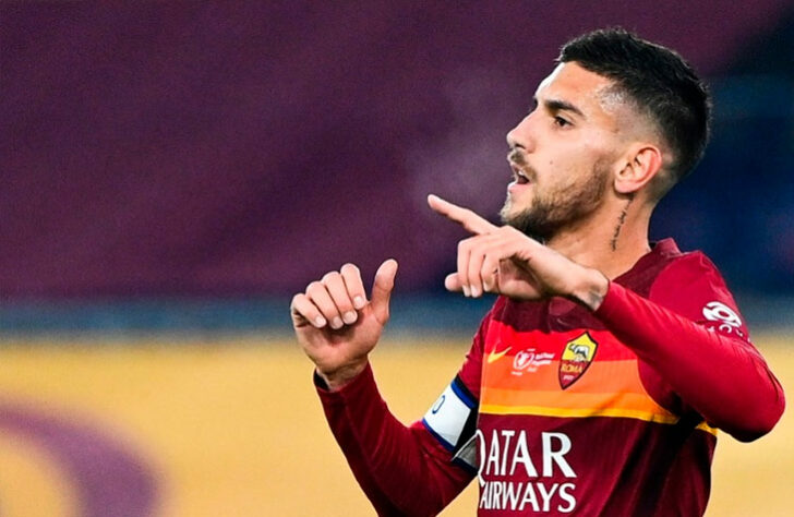 ESQUENTOU - De acordo com Fabrizio Romano, Pellerini está muito perto de acertar a sua renovação de contrato com a Roma. O meia está feliz em trabalhar com Mourinho e o novo vínculo será de longo prazo, além de retirar a multa de 30 milhões de euros que o jogador possui.