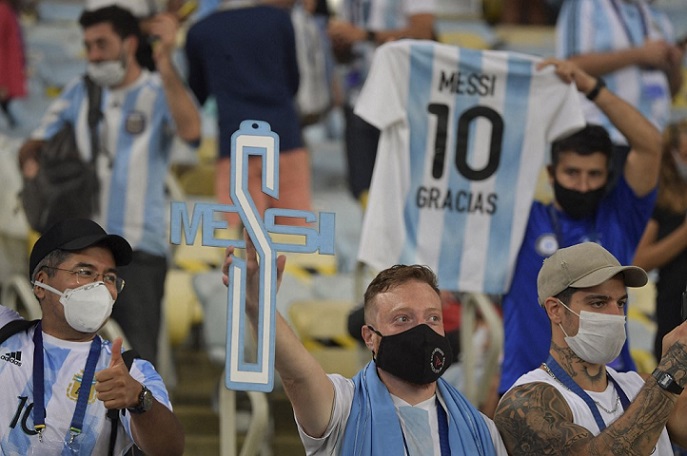 Muitos torcedores argentinos vieram presenciar a final da Copa América 2021.