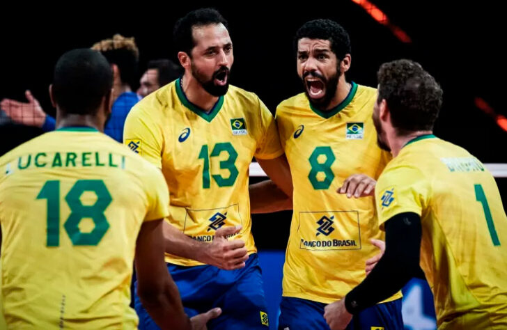  Após vencer na estreia, a seleção masculina de vôlei volta à quadra às 9h45, contra a Argentina. É a segunda rodada da fase de grupos. 