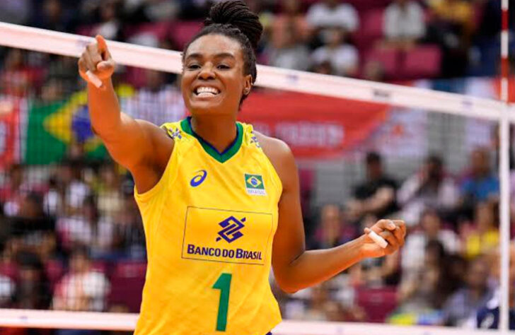 A central Fabiana Claudino é bicampeã olímpica com a Seleção Brasileira de vôlei feminino.