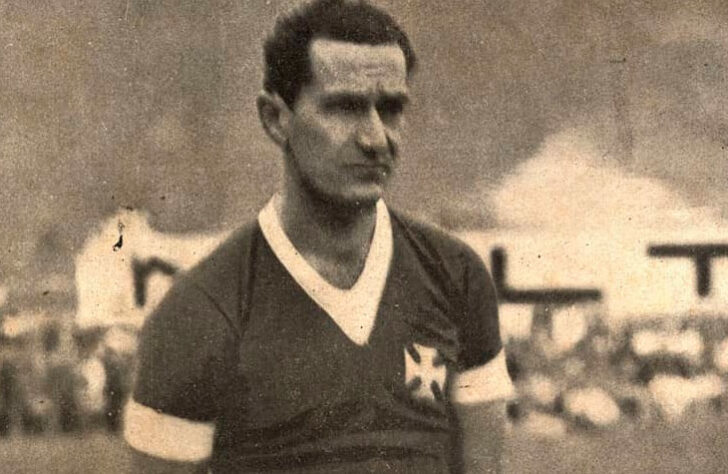 Maior artilheiro estrangeiro do Vasco: o uruguaio Villadoniga, que marcou 83 gols. Atuou no Cruz-Maltino de 1938 a 1942.