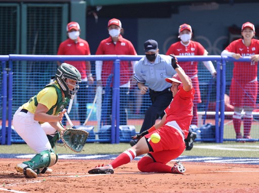 Após vencer a Austrália na estreia, a seleção feminina do Japão de Softbol conquistou a segunda vitória na Olimpíada. Desta vez a equipe japonesa bateu o México por 3 a 2. 