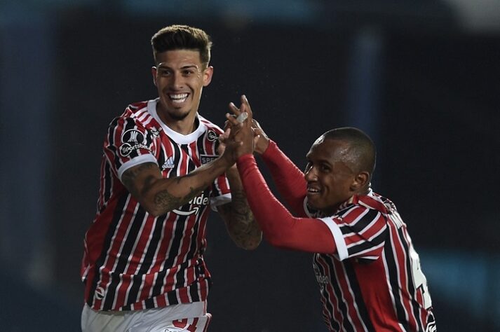 O São Paulo venceu o Racing por 3 a 1, na Libertadores e passou às quartas de final da competição. Após empate por 1 a 1 no Morumbi na ida, o Tricolor soube se impor. O histórico do clube do Morumbi em solo argentino melhorou. Agora, são três vitórias no país. Veja as partidas nesta galeria.