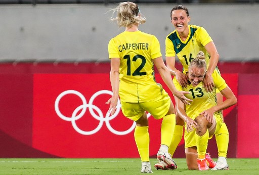A Austrália venceu a Nova Zelândia por 2 a 1 e encostou na Suécia pelo Grupo G. Na próxima rodada, as australianas encaram as suecas na disputa pela liderança. 