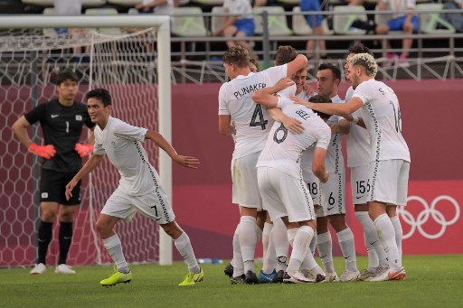 Nova Zelândia: 4 pontos (1 V/1 E/1 D) - Gols pró: 3 / Gols sofridos: 3 / Saldo de gols: 0 - Enfrenta o Japão nas quartas de final em 31/07, às 06h de Brasília - Pode enfrentar Espanha ou Costa do Marfim na semifinal, em 03/08, às 08h.