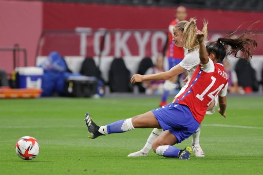 O Canadá venceu o Chile por 2 a 1 pela segunda rodada do Grupo E. Beckie foi o destaque da partida e marcou os dois gols das canadenses. As chilenas descontaram de pênalti. 