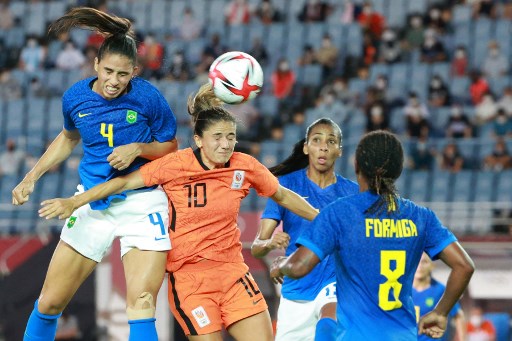 Brasil x Holanda no futebol feminino termina com empate.