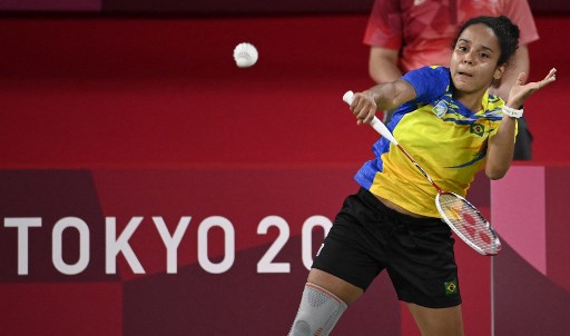 Fabiana Silva perde na estreia de badminton para a ucraniana Maria Ulitina por 2 sets a 0.
