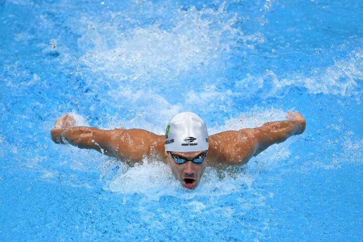 Leonardo de Deus foi o sexto nos 200 m borboleta. A prova foi vencida pelo húngaro Kristof Milak, que bateu o recorde olímpico do norte-americano Michael Phelps.