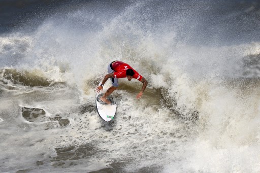 Gabriel Medina ficou sem medalha no surfe. Ele caiu para o japonês Kanoa Igarashi na semifinal e perdeu para o australiano Owen Wirght na disputa do bronze.