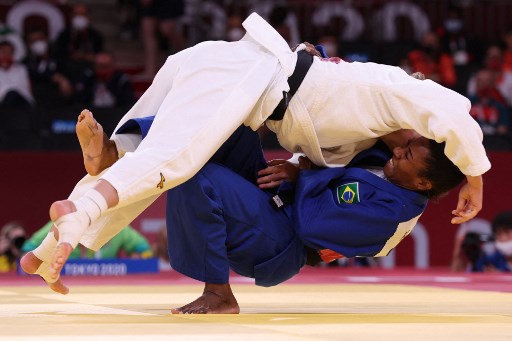 Ketleyn Quadros ficou sem medalha no judô ao perder para holandesa Juul Franssen.