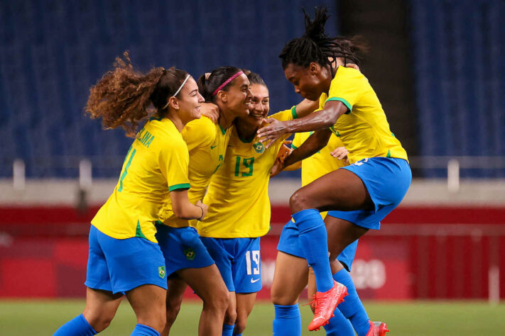 O Brasil se classificou às quartas de final do futebol feminino. A Seleção Brasileira venceu a Zâmbia por 1 a 0, com gol de Andressa Alves, e garantiu vaga na próxima fase. O próximo adversário será o Canadá. 