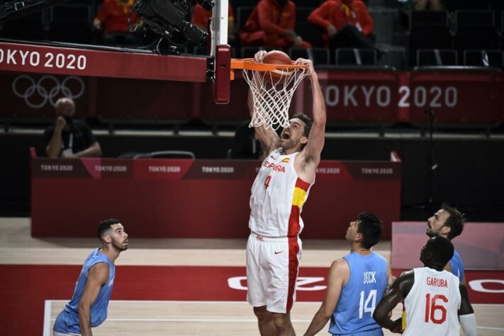 Na reedição da final da Copa do Mundo de 2019, a Espanha derrotou a Argentina novamente. A seleção espanhola, atual campeã do mundo, venceu por 81 a 71. O armador Ricky Rubio foi o destaque do jogo com 26 pontos, 5 rebotes e 4 assistências. O veterano Pau Gasol, de 41 anos, marcou 9 pontos. O espanhol está em sua quinta Olimpíada da carreira.