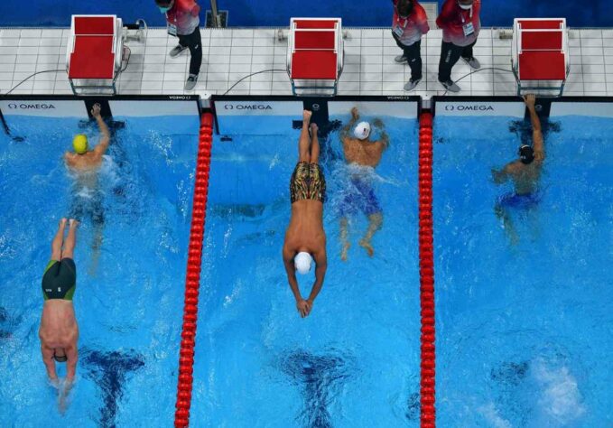 No revezamento 4x100 medley masculino, o Brasil conseguiu fazer o oitavo melhor tempo, mas foi desclassificado por queimar a transição do nado peito para costas.