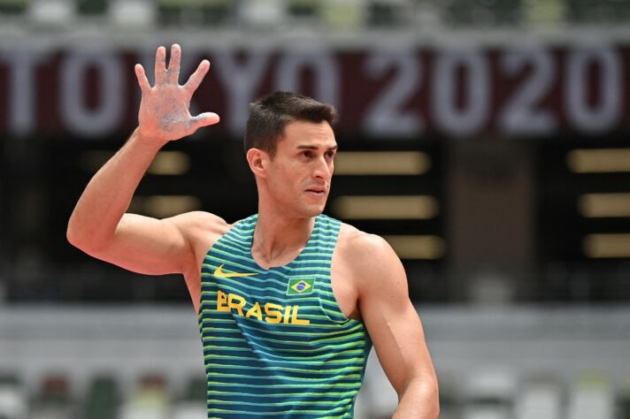 Já o brasileiro Augusto Dutra não conseguiu a classificação para a final do salto com vara. Augusto falhou nas três tentativas para 5,75m e terminou com a marca de 5,65m. 