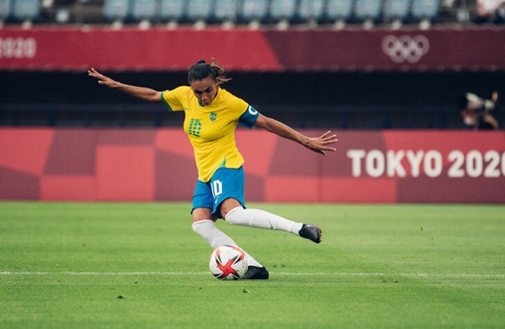 Na Olimpíada, Marta atuou mais para o time, atuando com atletas como Bia Zaneratto e Debinha (artilheira da "Era Pia"). A "Rainha" fez três gols e foi artilheira da equipe.