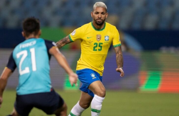 3º - Douglas Luiz: 23 anos – Meio-campista – Aston Villa – Valor de mercado: 35 milhões de euros (cerca de R$ 214,2 milhões na cotação atual).