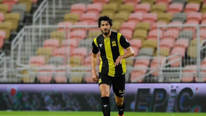 Ahmed Hegazy - Clube: Al-Ittihad - Seleção: Egito - Posição: Zagueiro - Idade: 32 anos - Valor segundo o Transfermarkt: 4 milhões de euros (aproximadamente R$ 24,18 milhões)