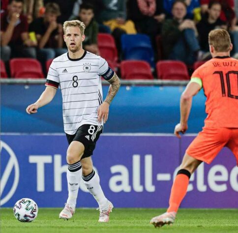 Arne Maier - Posição: Meia - Idade: 22 anos - Clube: Hertha Berlim