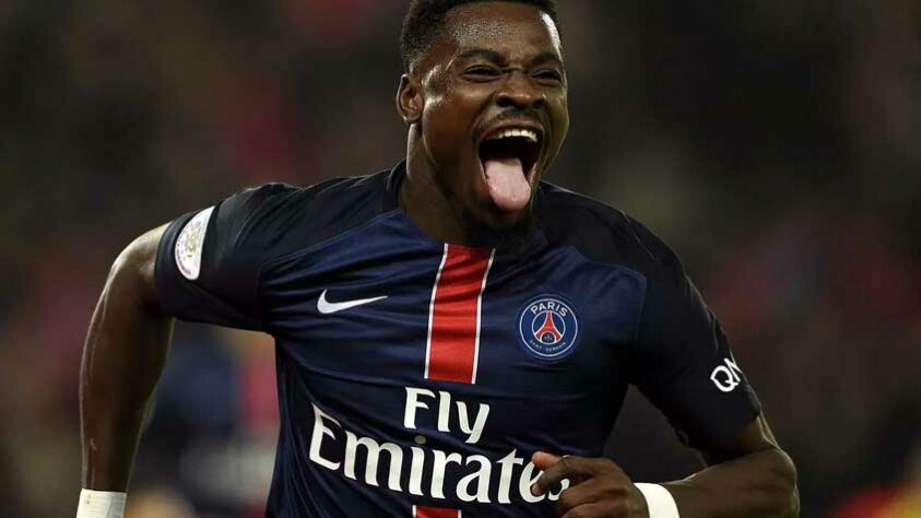 2015/16 - Serge Aurier - Toulouse - 10 milhões de euros