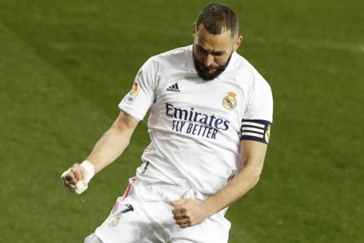 Principal nome do Real Madrid na temporada, Karim Benzema foi semifinalista da Champions League, mas não conquistou os grandes títulos pelo clube. O destaque do jogador em 2020/2021 foi a sua volta para a Seleção Francesa na Eurocopa, mas a conquista da taça não aconteceu.