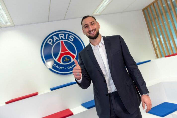 10º- Donnarumma (PSG). Salário do goleiro: 916 mil euros, aproximadamente R$4,86 milhões.