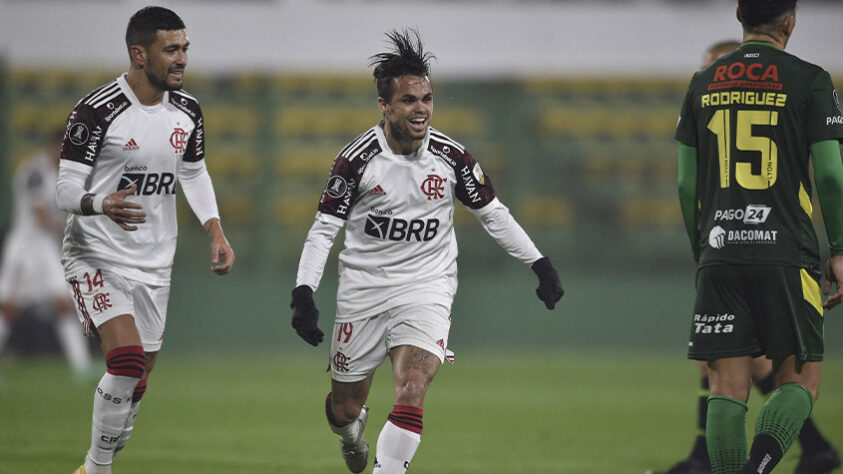 O Flamengo não encantou, mas venceu na estreia de Renato Gaúcho. Com gol de Michael e grande atuação de Diego Alves, o Rubro-Negro bateu o Defensa y Justicia por 1 a 0, na Argentina, e saiu em vantagem nas oitavas de final da Libertadores. (por Lucas Pessôa - lucaspessoa@lancenet.com.br)