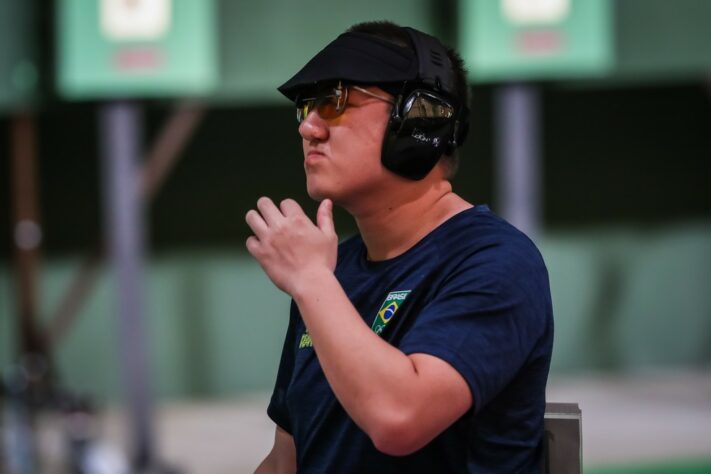 Medalhista de prata na Olimpíada do Rio em 2016, Felipe Wu decepcionou em Tóquio. O atleta brasileiro fez 95 pontos no tiro esportivo, ficou em 32º na classificação (de 36) e foi eliminado dos Jogos Olímpicos. Somente os oito melhores se classificavam. 