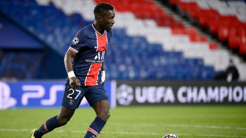 Camisa 27: Idrissa Gueye (volante - 31 anos - senegalês) - Valor de mercado: 15 milhões de euros (R$ 91,9 milhões).