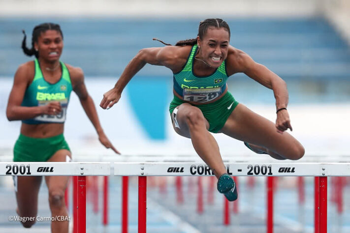 Mais atletismo: Ketiley Batista participa das eliminatórias dos 100m com barreiras, às 22h45.