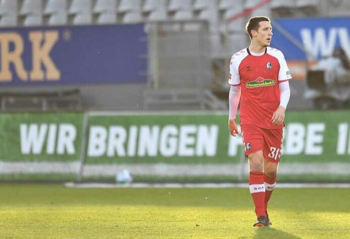 Keven Schlotterbeck - Posição: Zagueiro - Idade: 24 anos - Clube: Freiburg