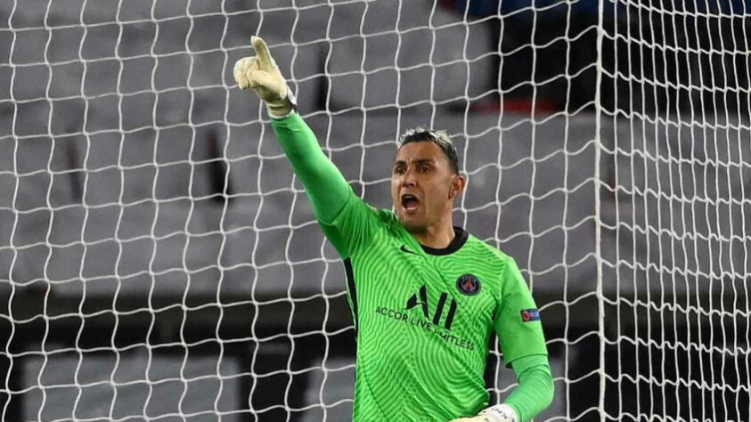 ESQUENTOU - Equipe de Gustavo Scarpa e Danilo, o Nottingham Forest está interessado na contratação de Keylor Navas, segundo o "The Athletic". Após a lesão de Dean Henderson, o clube da Premier League se movimenta para achar uma reposição e enxerga o veterano como uma boa oportunidade de mercado.