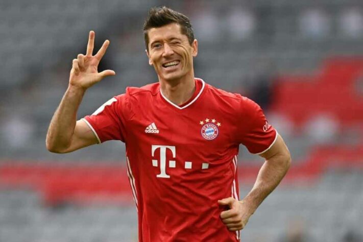 1° lugar - Robert Lewandoswki (Bayern de Munique - Alemanha): 28 gols = 56 pontos