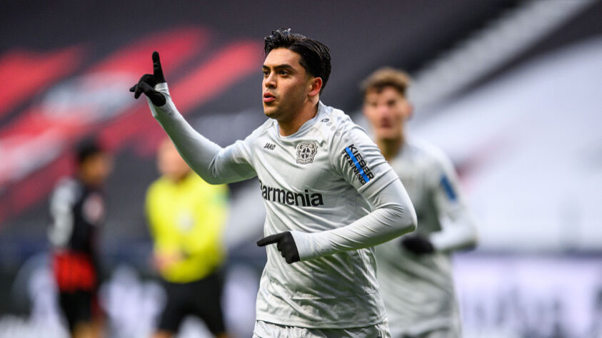 Nadiem Amiri - Clube: Bayer Leverkusen - Seleção: Alemanha - Posição: Meia - Idade: 24 anos - Valor segundo o Transfermarkt: 18 milhões de euros (aproximadamente R$ 108,81 milhões)