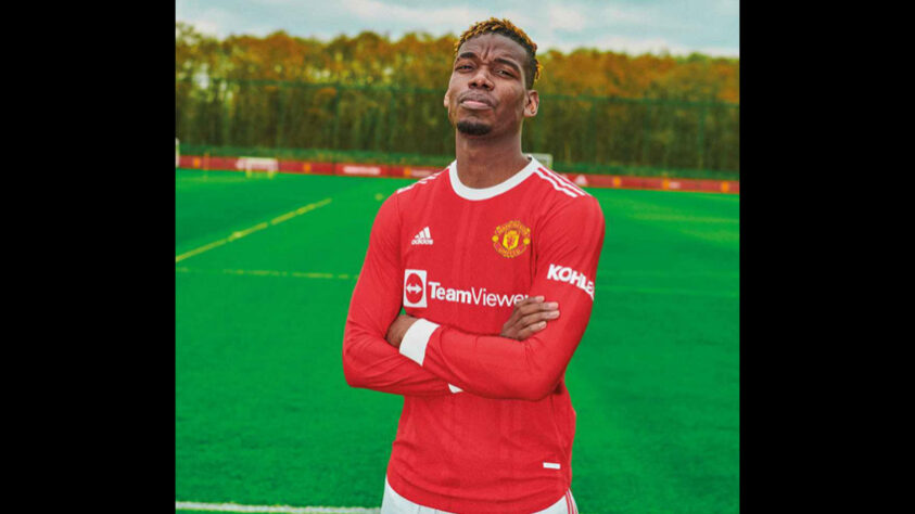 Nesta quinta-feira, o Manchester United apresentou o novo uniforme para a temporada 2021/22, já com o novo patrocínio da TeamViewer. O acordo é de 235 milhões de libras (cerca de R$ 1,6 bilhão na cotação atual) e é válido pelos próximos cinco anos. A seguir, confira quem são e quanto pagam os patrocinadores dos clubes europeus - vale lembrar que todos estes patrocínios estão no espaço nobre das camisas dos times: