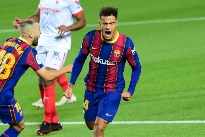 ESQUENTOU - O Barcelona teria oferecido Philippe Coutinho ao Manchester United em troca de Cavani ou Martial, visando um bom negócio para os dois, segundo o "Sport".