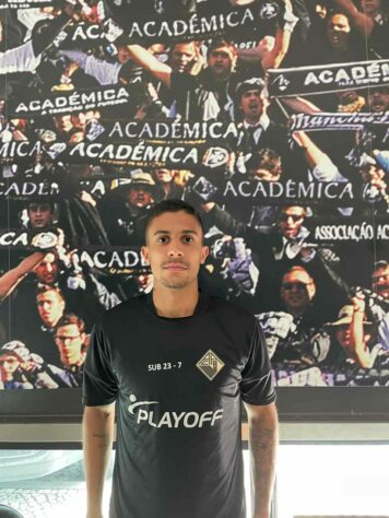 Dia do Mercado - FECHADO - Com passagem pela base do Flamengo, o meia-atacante Rafael Diniz, 23, é o novo reforço do Acadêmica de Coimbra. O jogador deixou o Ranong United da Tailândia, onde foi destaque na última temporada e vai atuar na segunda divisão portuguesa, onde assinou contrato até meados de 2022.