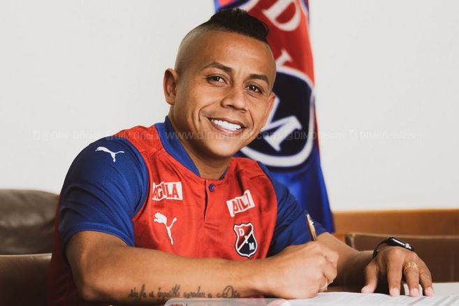 FECHADO - O meia-atacante Vladimir Hernández está de clube novo. O colombiano seguirá no seu país natal e na sequência de 2021 vai defender o Independiente Medellín. A última equipe do jogador de 32 anos foi o Atlético Nacional – também de Medellín.