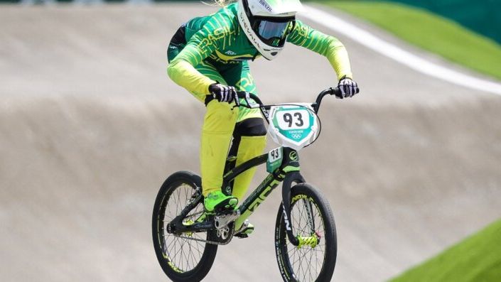 A brasileira Priscilla Stevaux competiu no BMX feminino pelas quartas de final, mas ficou em sexto lugar nas quartas de final e se despediu dos Jogos Olímpicos de Tóquio.