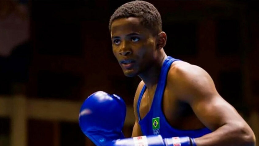 Wanderson Oliveira estreia no boxe diante de Wessan Salamana, refugiado, às 7h05, pela fase 32 avos, na categoria de até 63 kg. 